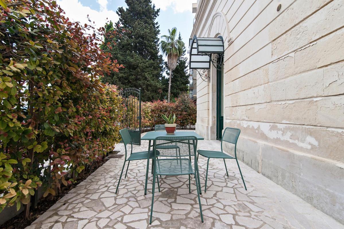 Residence De Franchis - Smart Apartments Lecce Exterior foto